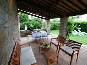 Villa | Balcony - Holiday Home With Private Garden Near Lake Bolsena (Montefiascone)