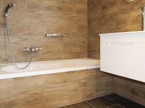 House | Bathroom