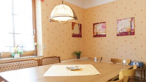 Unclassified image, 4 of 26, button - Spacious Holiday Home in Kesten near Town Center (Kesten)