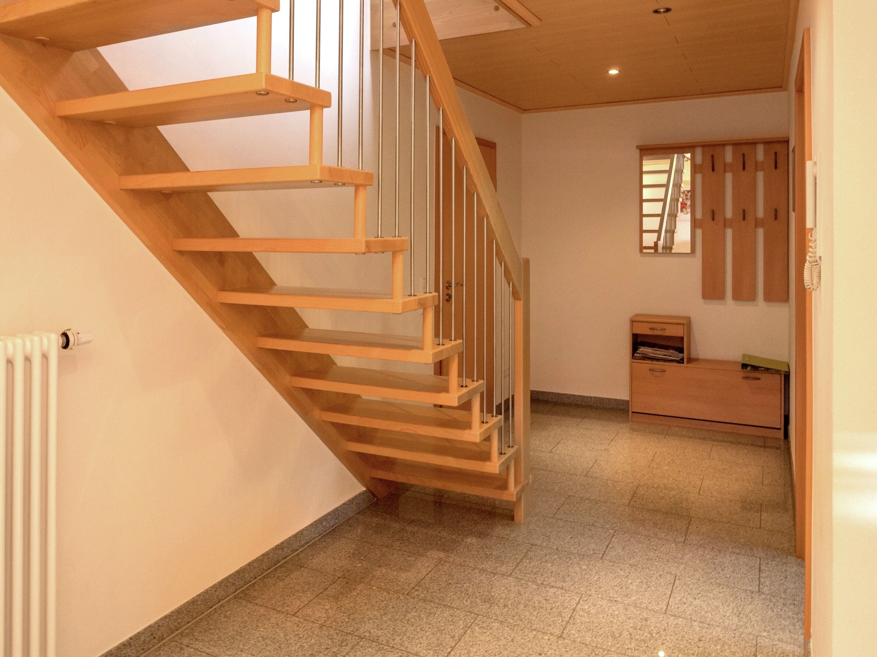 House | Meja sambut tetamu