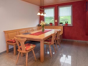 House | Dining - Apartment mit Spass, Muhlenbach (Muehlenbach)
