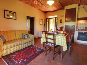House | Dining