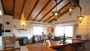 House | Private kitchen | Coffee/tea maker, fridge, microwave, oven - Attractive Holiday Home in Frielendorf With Fenced Garden (Frielendorf)