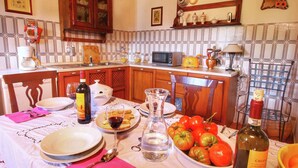 Unclassified image, 5 of 42, button - Beautiful Country, Lovely Views Over the Tuscan Countryside, Private Pool (Ortignano Raggiolo)