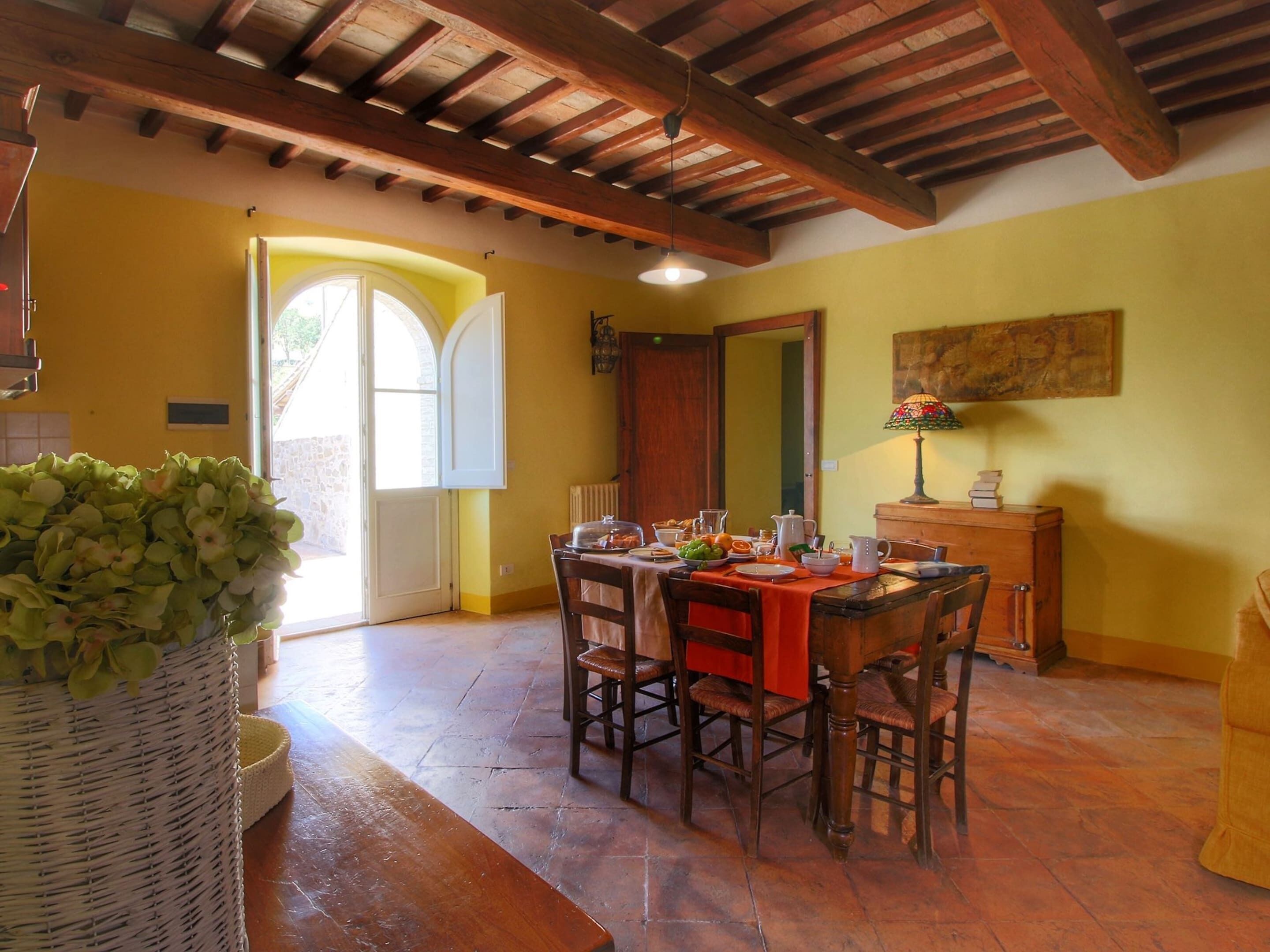 Cottage | Dining