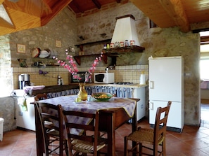 Cottage | Dining