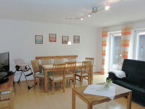 Dining - Modern Holiday Apartment Between Willingen and Winterberg With Private Terrace (Medebach)