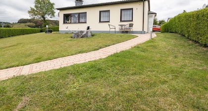 Detached Holiday Home near Hennesee with Terrace & Garden