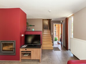 House | Living area | Fireplace - Elegant Villa in Bomal (Durbuy)