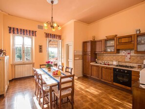 House | Private kitchen | High chair