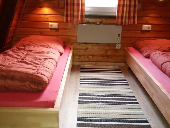 2 habitaciones y muebles diferentes