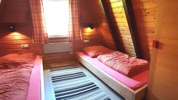 Casa | 2 quartos, individualmente mobiliados