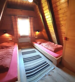 Ferienhaus | 2 Schlafzimmer, individuell eingerichtet