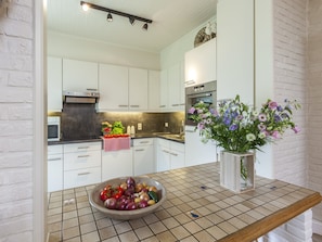 House | Private kitchen | Highchair