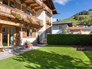 Apartment | Exterior - Voluminous Apartment near Ski Slopes in Maria Alm (Maria Alm am Steinernen Meer)