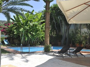 Villa | Pool | Indoor pool, outdoor pool - Attractive Greek House with Private Pool near Sea & City Center (Rethymno)