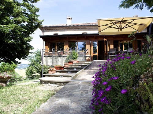 Rural Retreat in Sassoleone