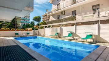Piscina all'aperto
