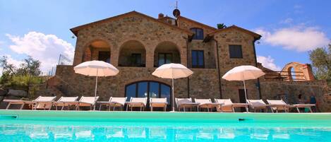 Appartamento | Piscina | Piscina all'aperto