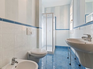 Shower - Stylish Holiday Home Near Lake Garda & Romantica Beach (Manerba del Garda)