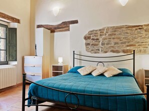Casa | 7 camere, con arredamento individuale, lenzuola