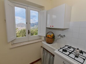 House | Private kitchen - Scenic Sea View Farmhouse in Sant'agnello (Sant'Agnello)