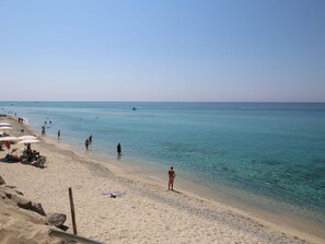 Unclassified image, 3 of 28, button - Modern Holiday Home in Ricadi With Terrace (Ricadi)