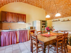Private kitchen - Farmhouse in Montescudaio with Shared Pool near Sea & Park (Montescudaio)