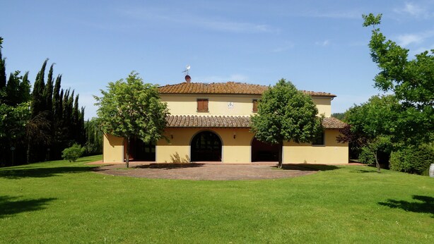 Exterior - Beautiful Villa in Lari With Swimming Pool (Casciana Terme Lari)