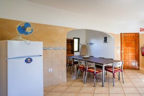 Villa | Dining