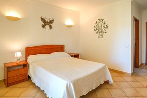 Villa | 3 bedrooms, individually furnished, iron/ironing board, bed sheets