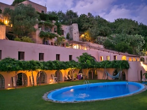 House | Pool