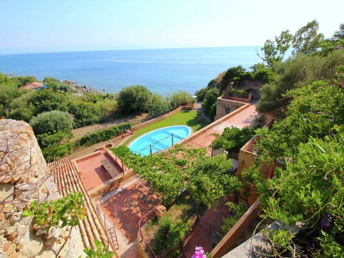 Mansion in Capo Vaticano With Sea Views