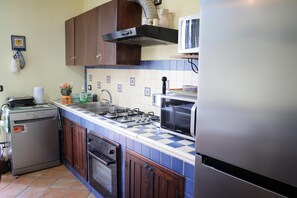 บ้านพัก | ครัวส่วนตัว | เก้าอี้กินข้าวสำหรับเด็ก