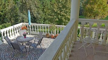 Apartment | Balcony