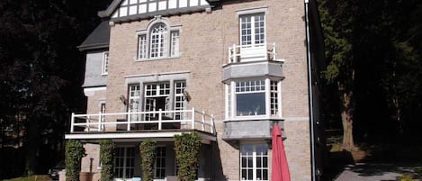Villa | Exterior