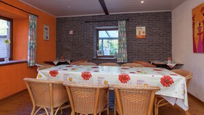 Dining - Beautiful Cottage in Coo With Private Pool (Stavelot)