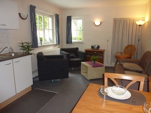 House | Living room | DVD player - Forest Cottage in Durbuy (Durbuy)