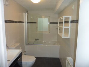 House | Bathroom