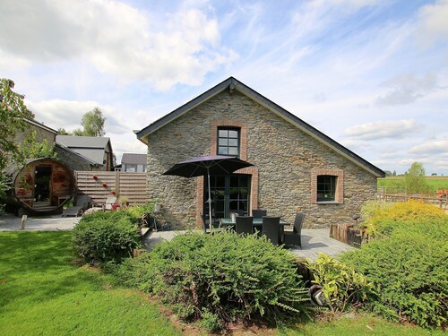 Modern Holiday Home in Jehonville With Terrace
