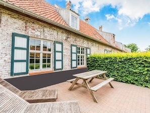 House | Balcony - Historic Farmhouse Middle of Polder Landscape (Damme)