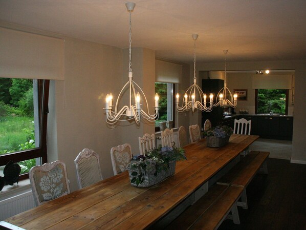 Fridge, microwave, oven, dishwasher - Lavish Villa in Schutzbach With Recreation Room & Mountain Views (Schutzbach)