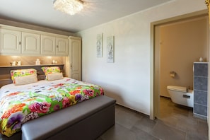 House | 1 bedroom, bed sheets