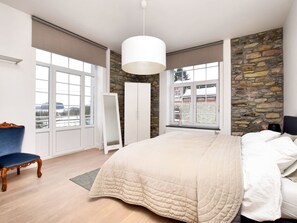 Casa | 6 habitaciones, muebles diferentes y ropa de cama 