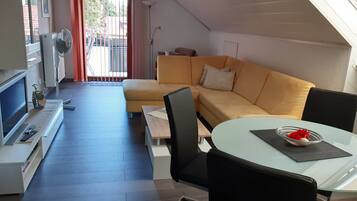 Apartment | Living room