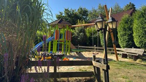 Apartment | Children's area - Holiday Home in Germany With Garden Terrace (Brakel)