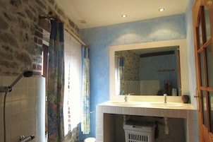 House | Bathroom