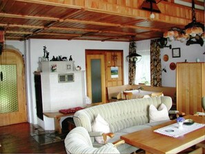 House | Dining