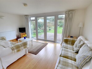 Cottage | Exterior - Rural Cottage near Beach & Nature Reserve (Winchelsea)