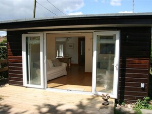 Balcony - Rural Cottage near Beach & Nature Reserve (Winchelsea)